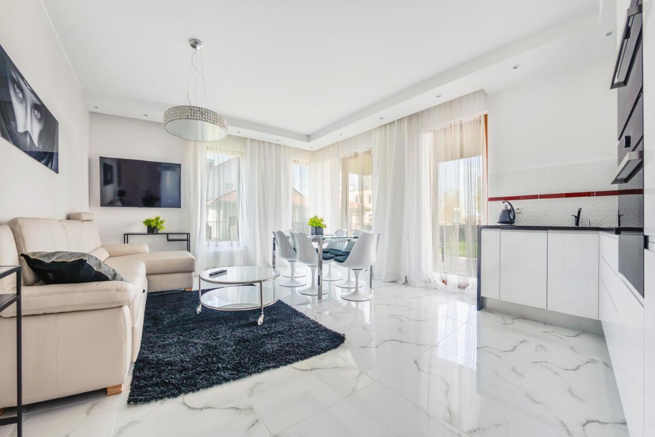 Luxury Long Island Suite 그단스크 외부 사진
